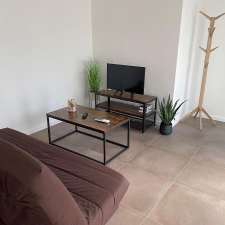 Maison Fleurs De Lys, Climatisee, Wifi Et Parking Privee Gratuit, Lave-Linge, Vernon Giverny Luaran gambar