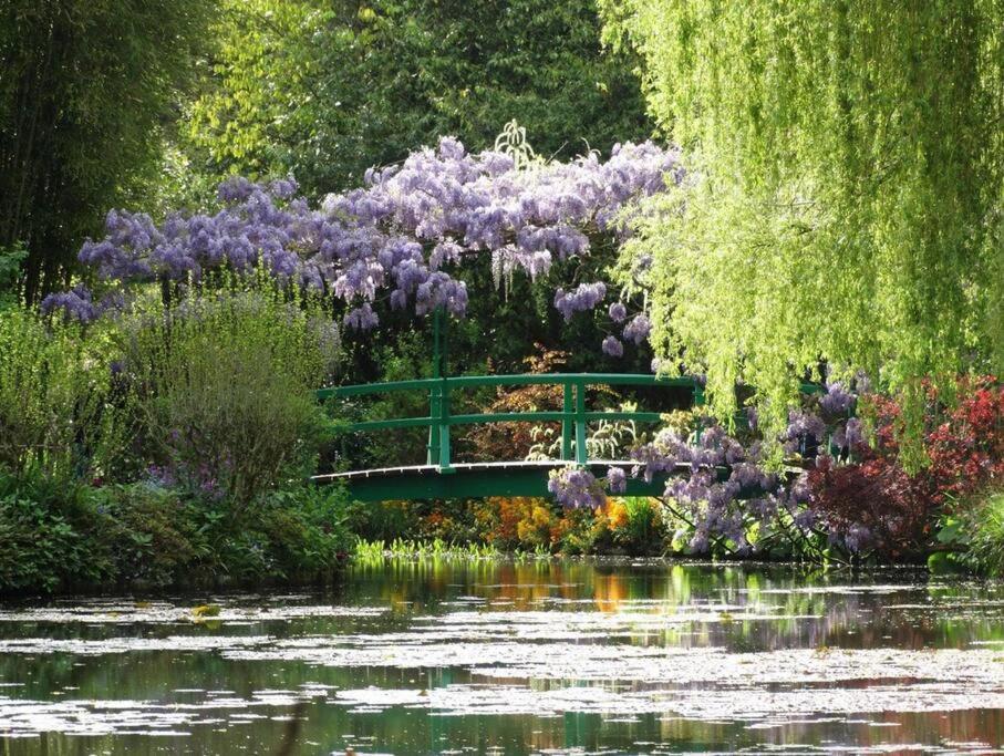 Maison Fleurs De Lys, Climatisee, Wifi Et Parking Privee Gratuit, Lave-Linge, Vernon Giverny Luaran gambar